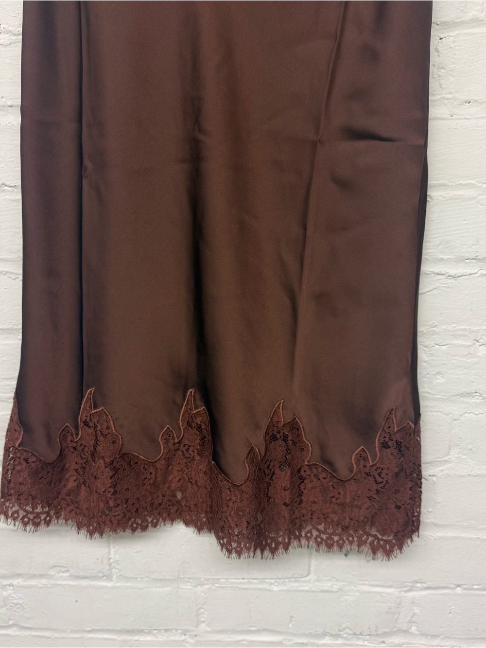 NWT Few Moda x You Avery Brown Lace Trim Midi Skirt XS - Picture 4 of 7
